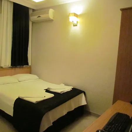 Agora Boutique & Bistro Hotel 3*