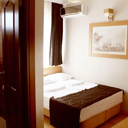 Agora Boutique & Bistro 3*