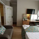Hotell Agora Boutique & Bistro 3*