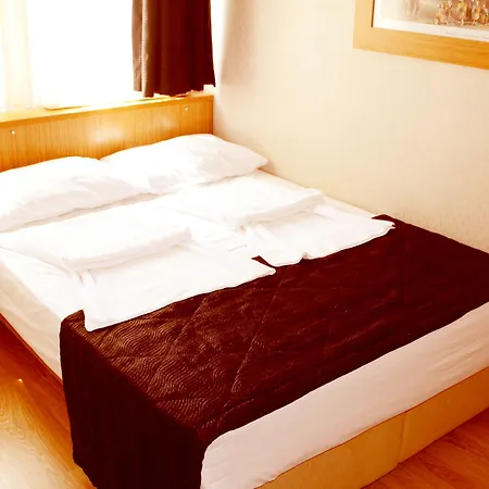 Hotel Agora Boutique & Bistro 3*