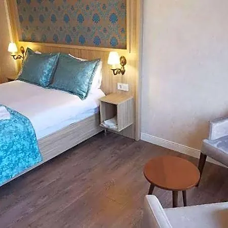 Отель Agora Boutique & Bistro