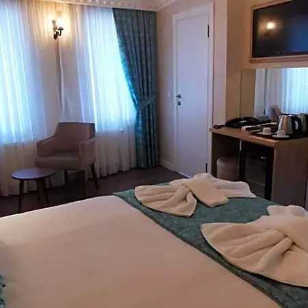 Agora Boutique & Bistro Hotel