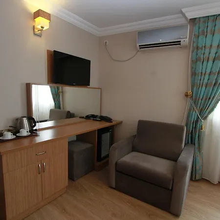 Hotel Agora Boutique & Bistro 3*