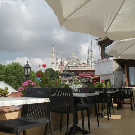 Agora Boutique Hotel&bistro 3*