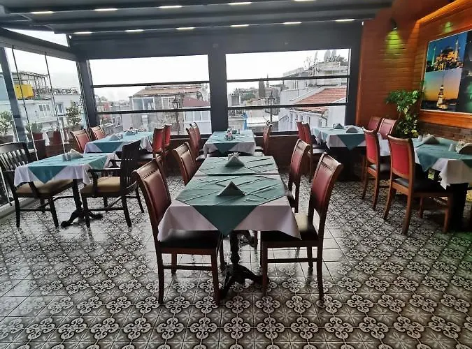 Agora Boutique & Bistro Отель 3*