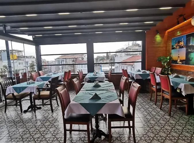 Agora Boutique & Bistro Отель 3*