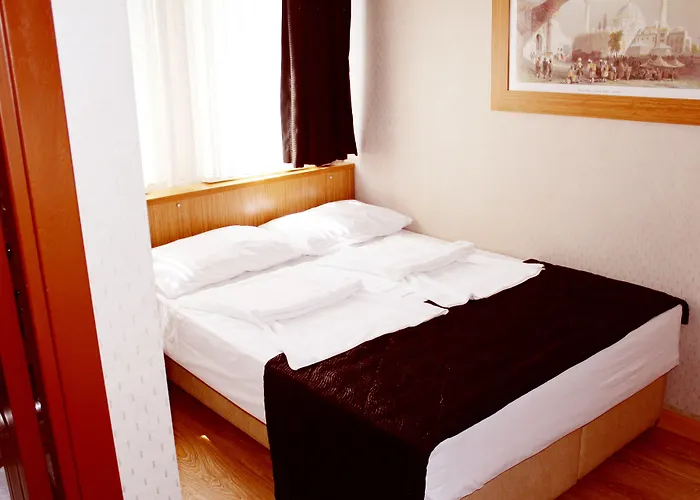 Отель Agora Boutique & Bistro