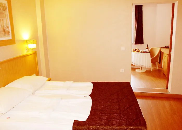 Agora Boutique & Bistro 3*