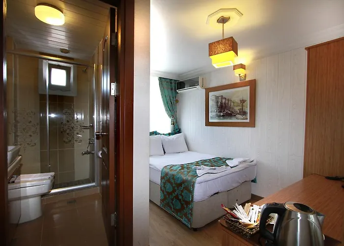 Agora Boutique & Bistro 3*