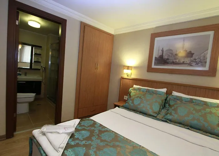 Agora Boutique & Bistro Стамбул