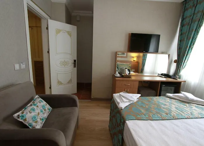 Отель Agora Boutique & Bistro 3*