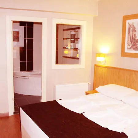 Agora Boutique & Bistro Отель