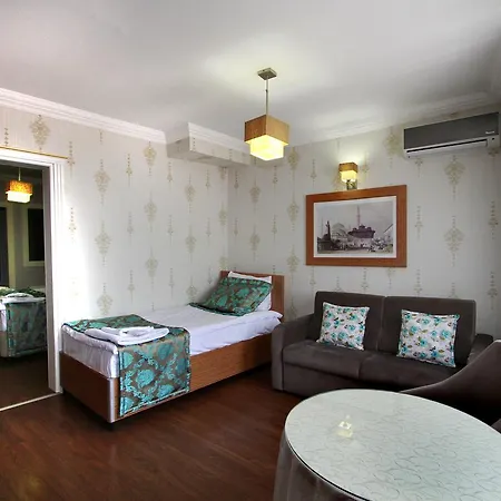 Отель Agora Boutique & Bistro 3*